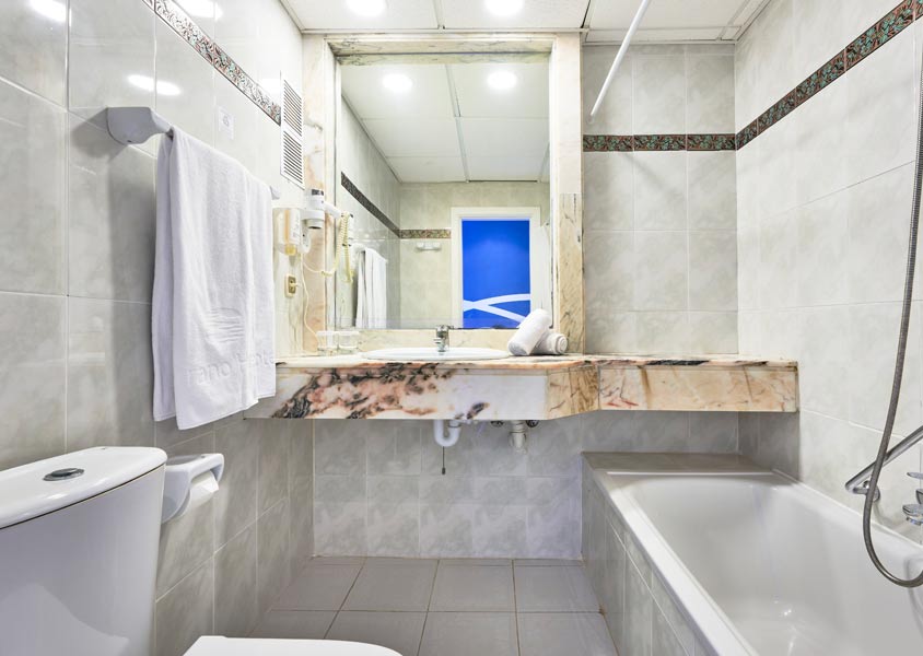 doble vista mar hotel clumba