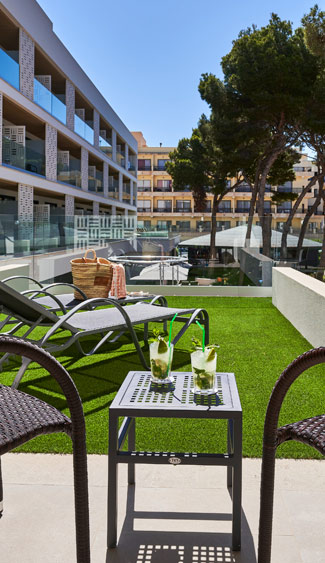 habitacion select hotel spa sentrador playa serrano hotels