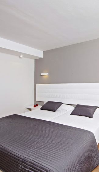 habitacion familiar hotel spa sentrador playa serrano hotels