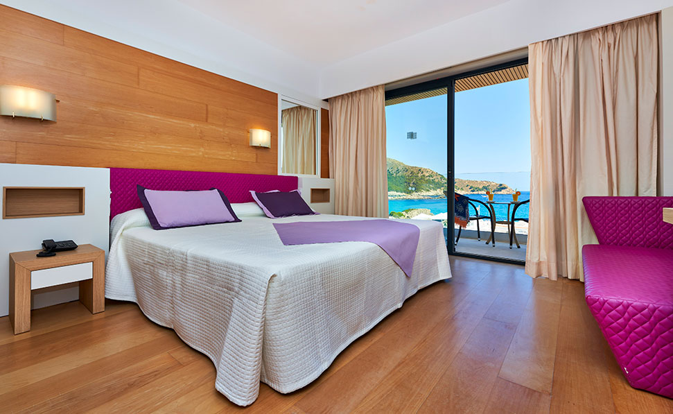 superior vista mar hotel spa sentrador playa serrano hotels