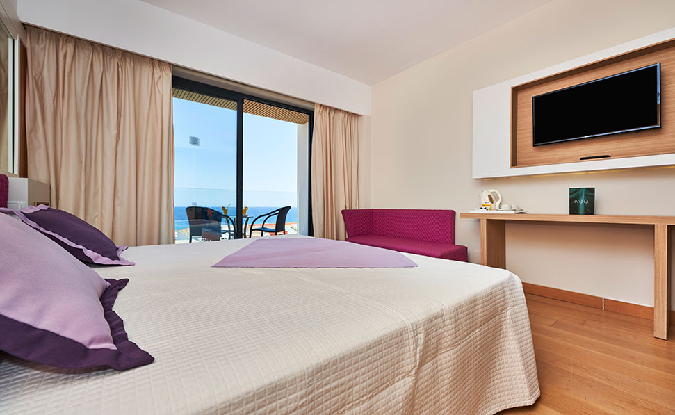 superior vista mar hotel spa sentrador playa serrano hotels