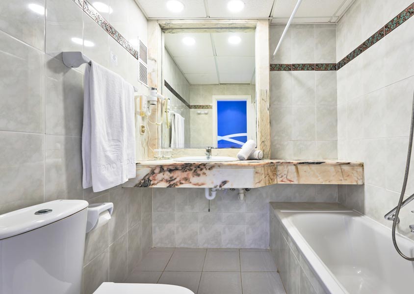 single room hotel clumba