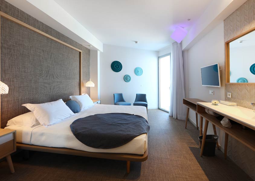 double mar azul purestil hotel spa serrano hotels